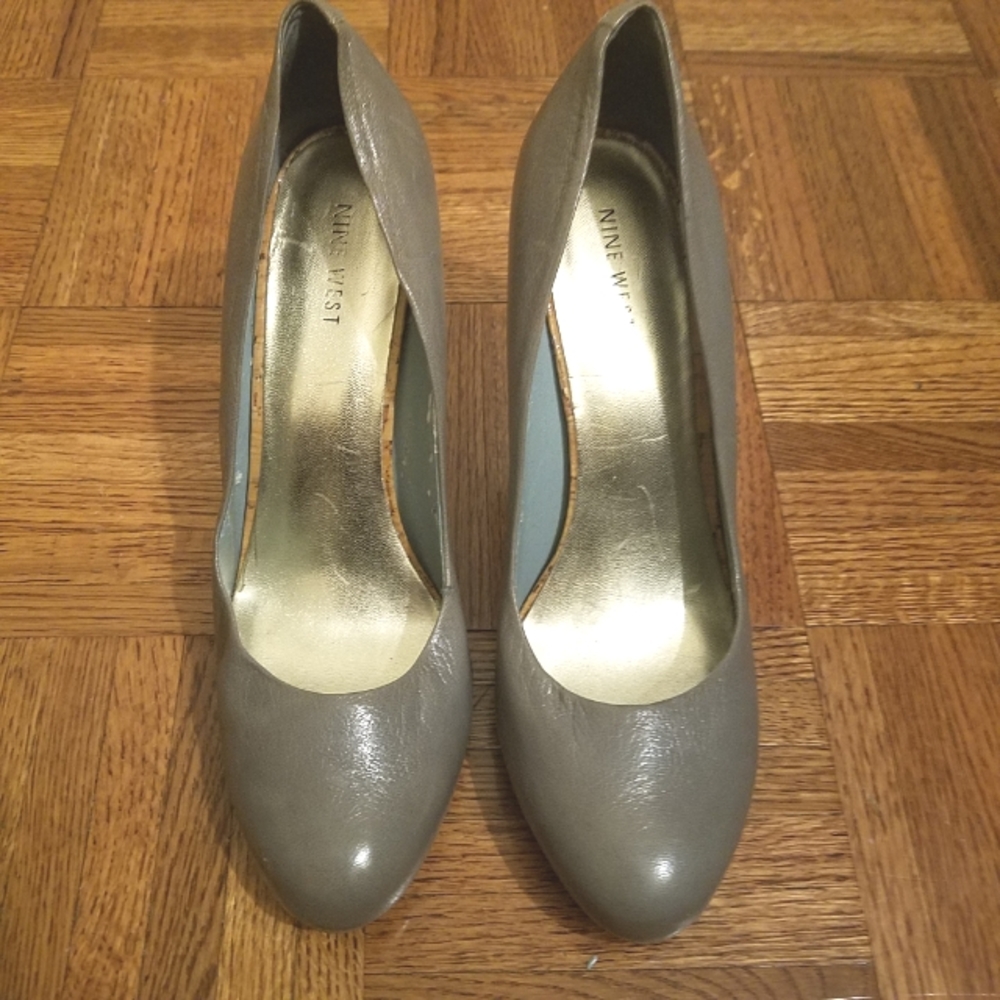 Nine West Sage Pump SZ 9
